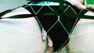 หัวแดงอธิบายวิธีการสะบัดกระเจี๊ยวของเธอและอวดหีของเธอ - คำสกปรก